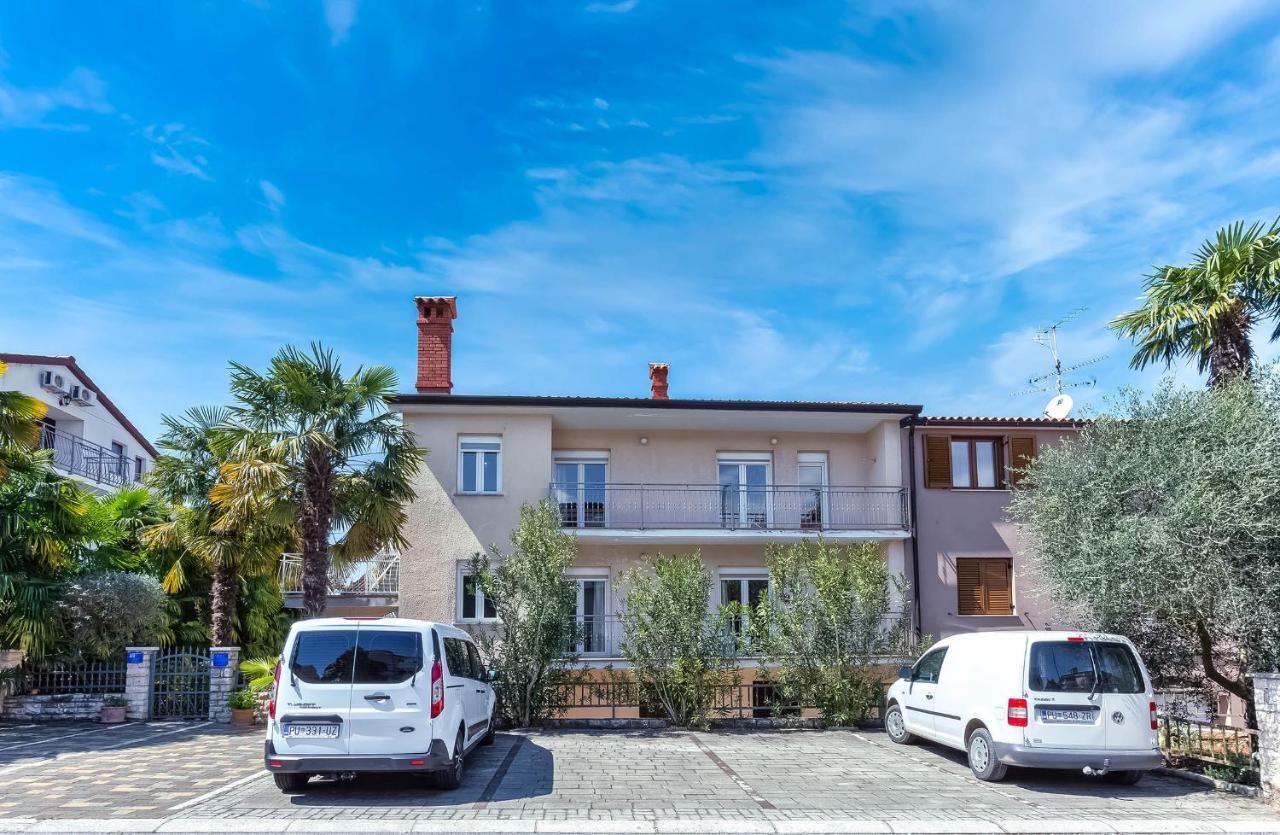 Jure Apartment Poreč Exterior foto